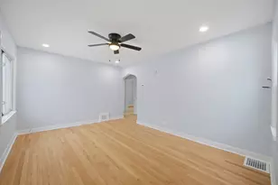 18037 Ridgewood Ave, Lansing, IL 60438 - Photo 5