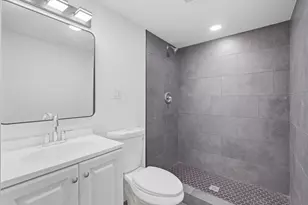 18037 Ridgewood Ave, Lansing, IL 60438 - Photo 11