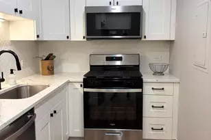 9355 Irving Park Rd, Schiller Park, IL 60176 - Photo 3