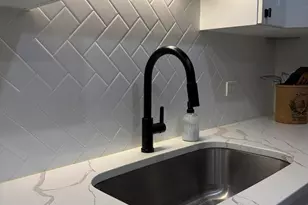 9355 Irving Park Rd, Schiller Park, IL 60176 - Photo 5