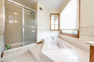 [Address not provided], Schaumburg, IL 60194 - Photo 49