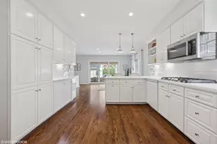 324 S Poplar Ave E, Elmhurst, IL 60126 - Photo 15