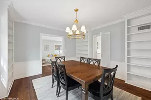 324 S Poplar Ave E, Elmhurst, IL 60126 - Photo 7