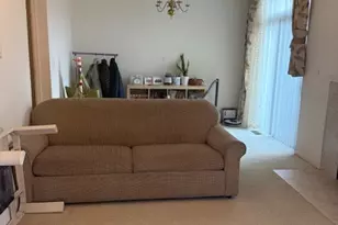 1298 Leonard Dr, Schaumburg, IL 60193 - Photo 3