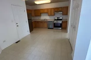 1298 Leonard Dr, Schaumburg, IL 60193 - Photo 3