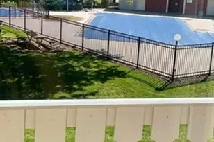 573 Greystone Ln, Wheeling, IL 60090 - Photo 29