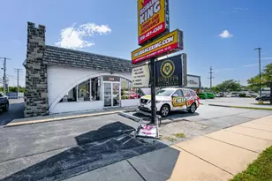 710 W Lincoln Hwy, Chicago Heights, IL 60411 - Photo 1