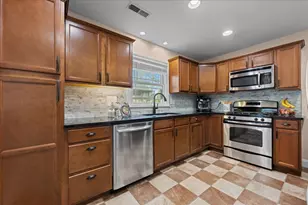 612 Illinois St, Geneva, IL 60134 - Photo 5