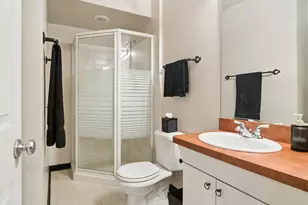 2038 Sheridan Rd, Buffalo Grove, IL 60089 - Photo 31