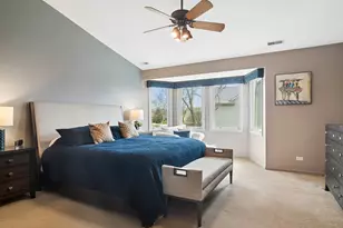 2038 Sheridan Rd, Buffalo Grove, IL 60089 - Photo 17