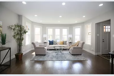 2955 N Lotus Avenue, Chicago, IL 60641 - Photo 3