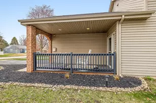 207 Coronado Blvd, Loves Park, IL 61111 - Photo 5