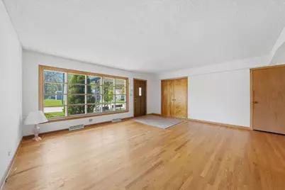 18131 Loomis Avenue, Homewood, IL 60430 - Photo 7