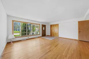 18131 Loomis Ave, Homewood, IL 60430 - Photo 7