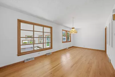 18131 Loomis Avenue, Homewood, IL 60430 - Photo 9