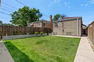 3855 W 58th Pl, Chicago, IL 60629 - Photo 3