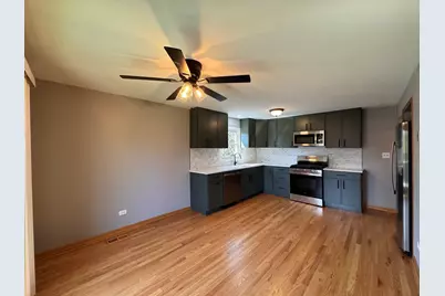 7819 Garden Lane #1, Justice, IL 60458 - Photo 3