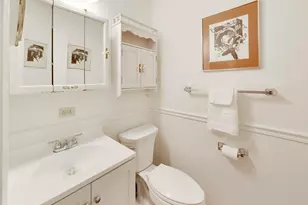 845 Country Club Dr, Libertyville, IL 60048 - Photo 13