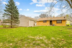 [Address not provided], Rockford, IL 61107 - Photo 25