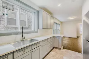 7953 S Essex Ave, Chicago, IL 60617 - Photo 7