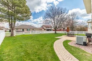 18319 Holland Rd, Lansing, IL 60438 - Photo 9