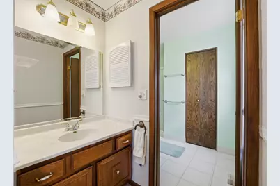 1641 Missouri Drive, Elk Grove Village, IL 60007 - Photo 19