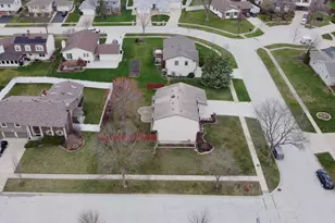 1641 Missouri Dr, Elk Grove Village, IL 60007 - Photo 31