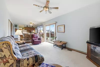 1641 Missouri Drive, Elk Grove Village, IL 60007 - Photo 15