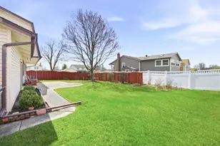 1641 Missouri Dr, Elk Grove Village, IL 60007 - Photo 27