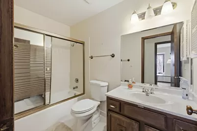 1641 Missouri Drive, Elk Grove Village, IL 60007 - Photo 25