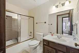 1641 Missouri Dr, Elk Grove Village, IL 60007 - Photo 25