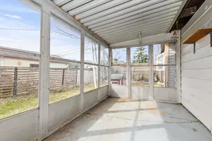 11568 S Troy Dr, Merrionette Park, IL 60803 - Photo 15