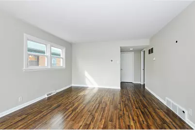 11568 S Troy Drive, Merrionette Park, IL 60803 - Photo 3