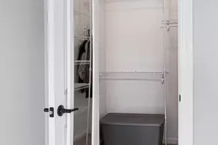 136 Wolcott Ct, Schaumburg, IL 60193 - Photo 19