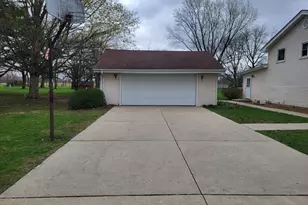 1785 Vista Dr, Wilmington, IL 60481 - Photo 7