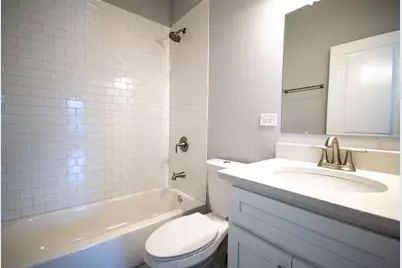 1044 W 18th Street #3F, Chicago, IL 60608 - Photo 7