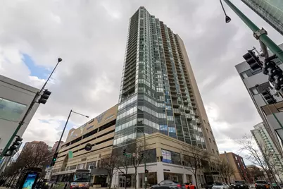 111 W Maple Street #3305, Chicago, IL 60610 - Photo 1