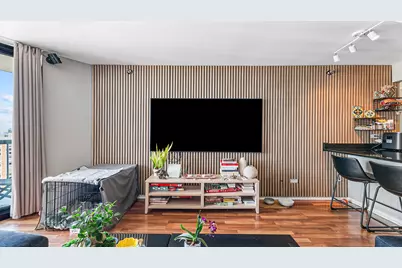 111 W Maple Street #3305, Chicago, IL 60610 - Photo 5