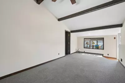 901 E Sunrise Road, Addison, IL 60101 - Photo 9