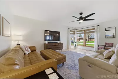 116 Briar Lane, North Aurora, IL 60542 - Photo 7