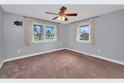 2434 Erskine Road, Joliet, IL 60433 - Photo 17