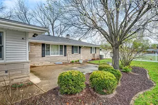 2434 Erskine Rd, Joliet, IL 60433 - Photo 25
