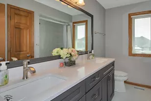 9219 Greenwood Dr, Tinley Park, IL 60487 - Photo 23