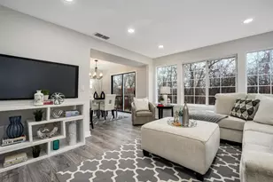 1285 Summersweet Ln, Bartlett, IL 60103 - Photo 3