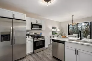 1285 Summersweet Ln, Bartlett, IL 60103 - Photo 11