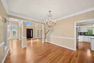 2360 Sutton Ln, Aurora, IL 60502 - Photo 9