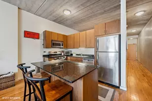 630 N Franklin St, Chicago, IL 60654 - Photo 5