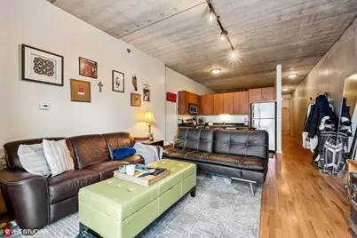 630 N Franklin Street #1004, Chicago, IL 60654 - Photo 3