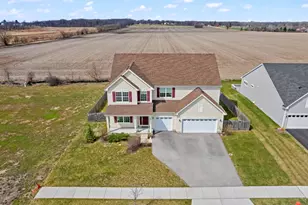 1812 Empress Dr, Elgin, IL 60124 - Photo 3