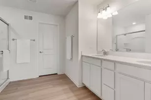 1812 Empress Dr, Elgin, IL 60124 - Photo 15